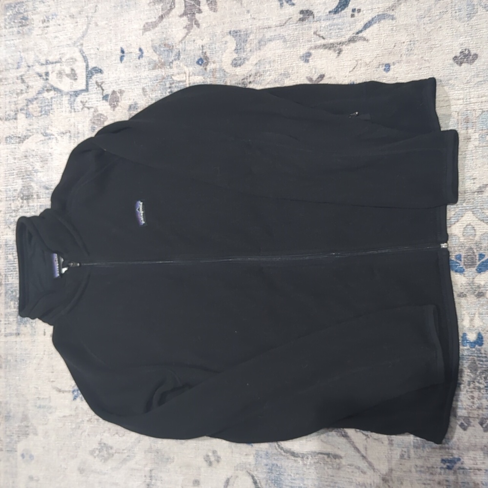 Patagonia Men's zip up sweater